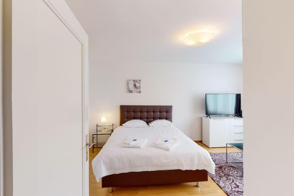 Very Spacious Studio In City Center - Parkview 4 Zurique Exterior foto